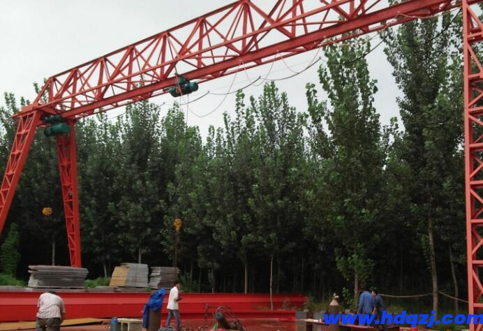 龍門(mén)吊的主要維護(hù)點(diǎn)有哪些？ 這些維護(hù)點(diǎn)如何與結(jié)構(gòu)設(shè)計(jì)相結(jié)合？