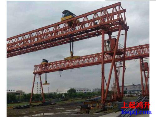 龍門(mén)吊租賃注意事項(xiàng)提升速度與貨物重量有關(guān)